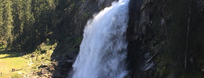 Krimmler Wasserfälle is one of Orte, die Lutzka gefallen.