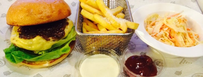Star Burger is one of 4sqDay 2014.