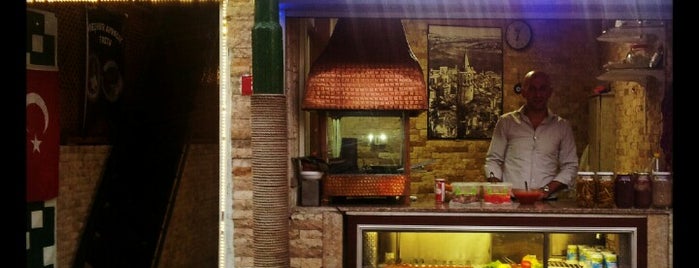 Tost Cafe is one of Lugares favoritos de Anastasiya.