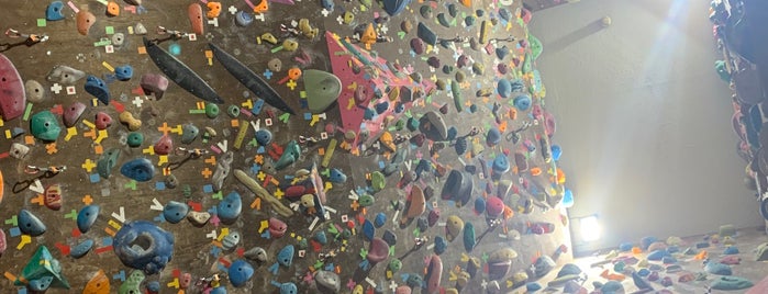 CLIMBING GYM NOSE 町田店 is one of よく行くところ.