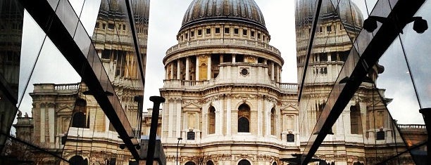 St Paul's Cathedral is one of London.