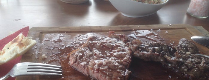 Keyfet Steak House is one of Locais salvos de Orhan.