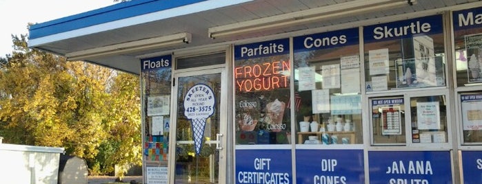 Skeeter's Frozen Custard is one of สถานที่ที่ JRA ถูกใจ.