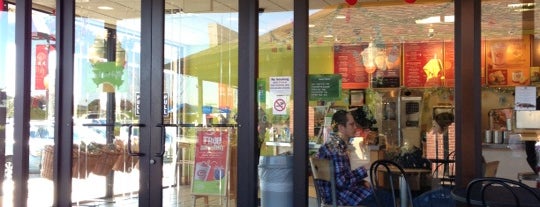 Jamba Juice is one of Paolaさんのお気に入りスポット.