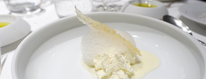 Osteria Francescana is one of gcycさんのお気に入りスポット.