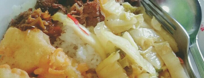 warung makan empal,paru,babat,iso dkk "mbok wignyo" is one of Eat Eat Eat Yogyakarta.