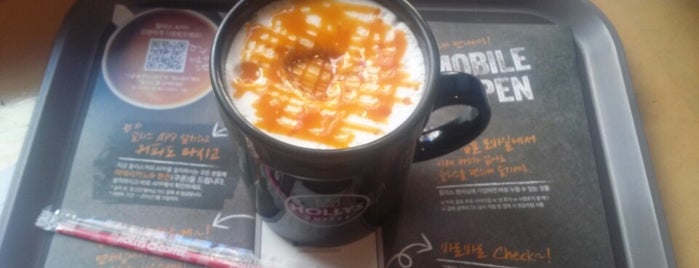 HOLLYS COFFEE is one of HOLLYS COFFEE 인천/경기.