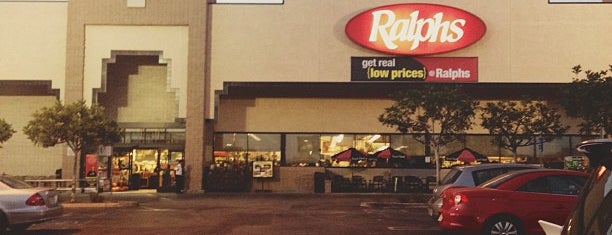 Ralphs is one of Lynnさんのお気に入りスポット.