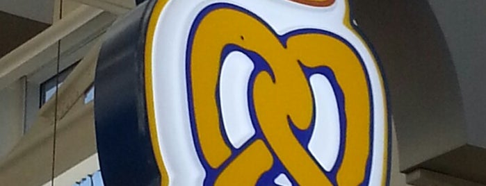 Auntie Anne's is one of Mike'nin Beğendiği Mekanlar.