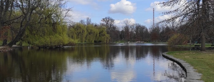 Rybníky ve Stromovce is one of สถานที่ที่ Lucie ถูกใจ.