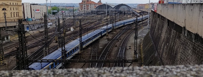 Vyhlídka na vlaky is one of Major Major Major Major trojka.