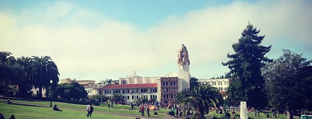 Mission Dolores Park is one of Best SF.