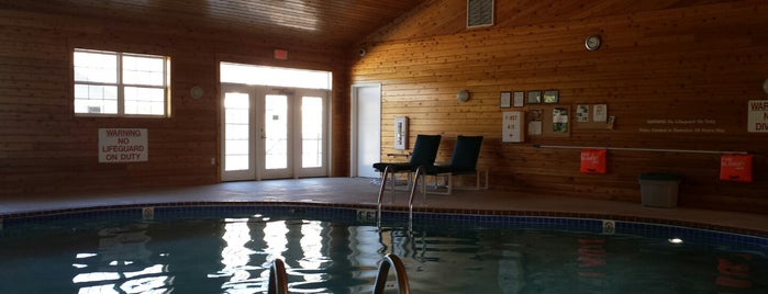 Northhaven Swimming Pool is one of Travels.