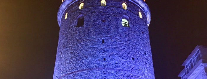 Torre di Galata is one of Posti che sono piaciuti a Erkan.