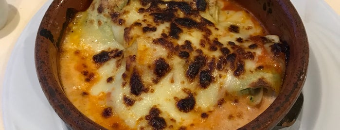 Pizzeria Trattoria Maccheroni is one of Essen in MG.