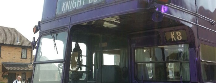 Knight Bus is one of Locais curtidos por Gio.