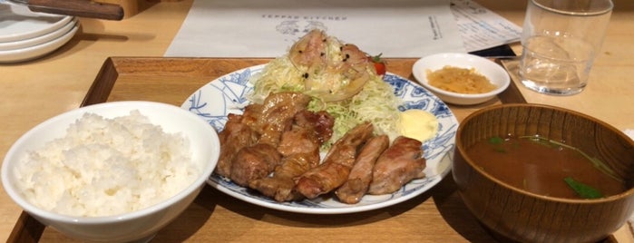 TEPPAN KITCHEN is one of Robさんのお気に入りスポット.