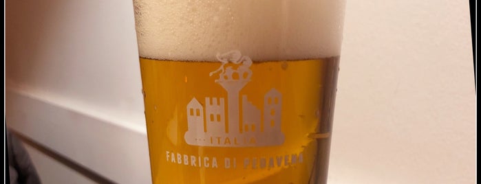 Fabbrica di Pedavena is one of Locali.
