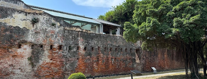 Fort Zeelandia is one of 台南安平.