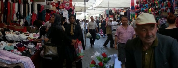 Fındıkzade Cuma Pazarı is one of Farmer's Markets in Istanbul.