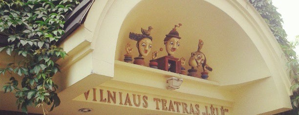 Vilniaus teatras 'Lėlė' is one of Tempat yang Disukai Hinata.
