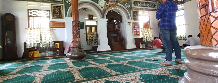 Masjid Hidayatullah® - Karet Kuningan is one of Muljo: сохраненные места.