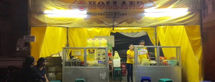 Holland Martabak Terang bulan is one of Eating around Surabaya '.