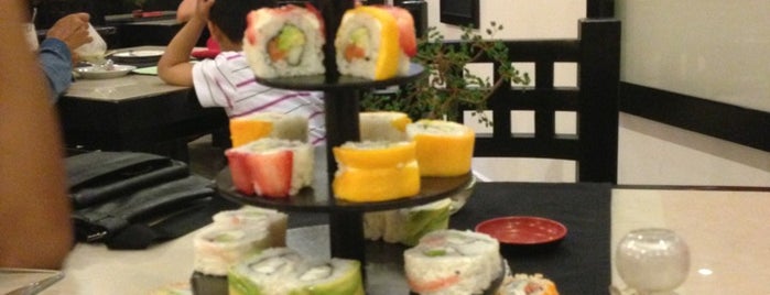 Konnichiwa Sushi Bar is one of Posti che sono piaciuti a Denisse.