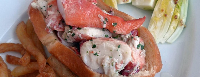 Lobster Bar is one of Grignotage / street food / tapas / bar à vins.