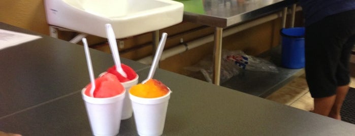 Roux's Snoballs is one of Tampa.