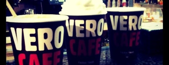 Vero Cafe is one of Posti che sono piaciuti a Rinatsu.