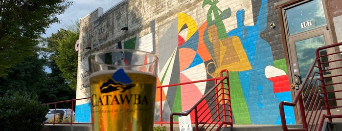 Catawba Brewing Co. is one of Lugares favoritos de Jacobo.