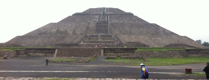 Zona Arqueológica de Teotihuacán is one of Jacobo'nun Beğendiği Mekanlar.