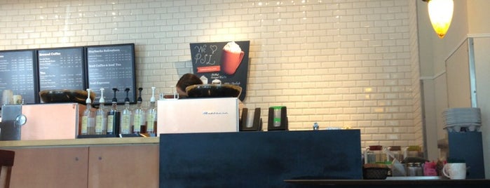Starbucks is one of Dustin : понравившиеся места.