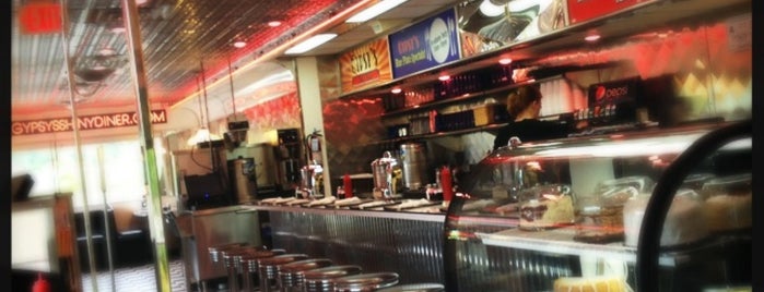 Gypsy's Shiny Diner is one of Tempat yang Disukai Ethan.