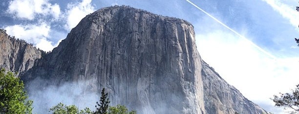 Yosemite National Park is one of California Suggestions.