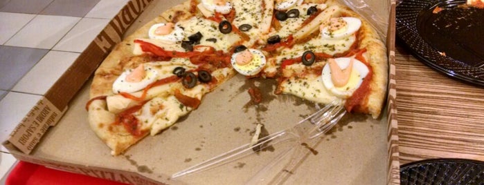 Questa Pizza is one of สถานที่ที่ Ma. Fernanda ถูกใจ.