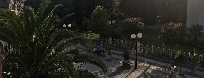Colosseo Hotel Arnavutluk is one of Hüseyin'in Beğendiği Mekanlar.