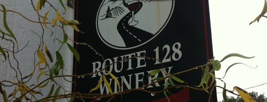 Route 128 Vineyard & Winery is one of สถานที่ที่ JJ ถูกใจ.