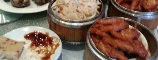Jade Asian Restaurant 明都 is one of flushing.