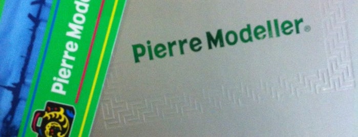 Pierre Modeller is one of Orte, die Lalita gefallen.