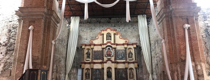 Iglesia Santo Domingo is one of Antigua city guide.