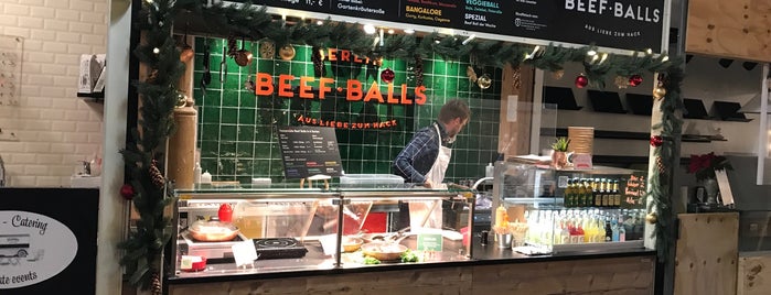 Berlin Beef Balls is one of สถานที่ที่บันทึกไว้ของ Michael.