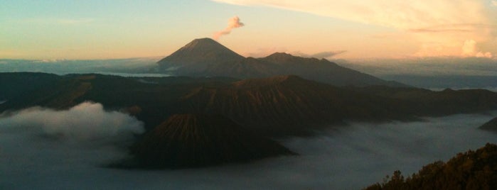 Gunung Bromo is one of Jas' favorite natural sites.