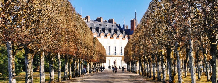 Parc du Château de Rambouillet is one of Jas' favorite urban sites.