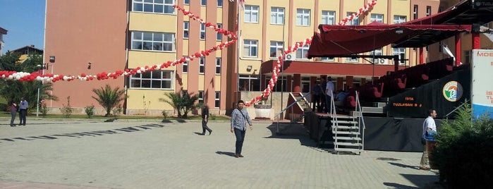 Tuzla Mesleki ve Teknik Anadolu Lisesi is one of Olcay'ın Beğendiği Mekanlar.