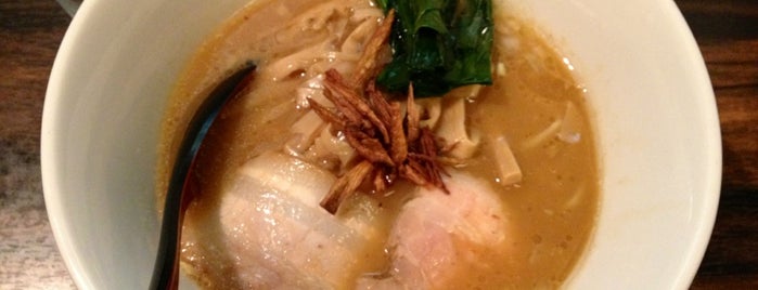 麺処 hachi is one of 麺類美味すぎる.