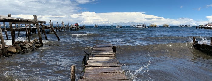 Puerto de Copacabana is one of สถานที่ที่ TarkovskyO ถูกใจ.