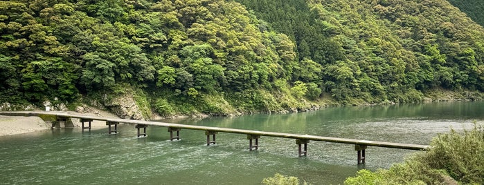 岩間沈下橋 is one of 高知県西部観光スポットリスト.