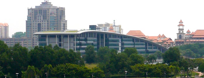 Heriot-Watt University Malaysia is one of Top rated universities.